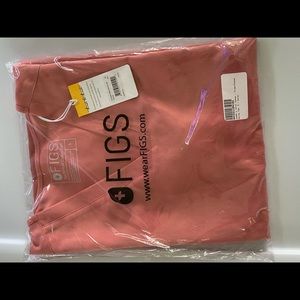 New Figs coral top
